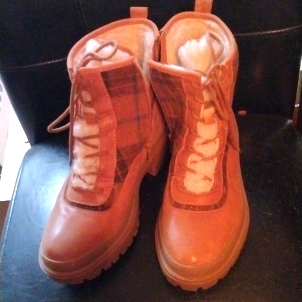 Lucky brand boots 7.5